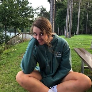 Meet your Posher, Chloe